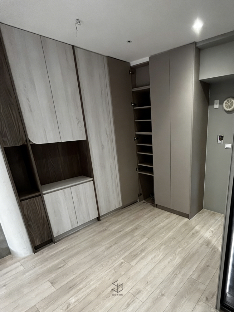 41103867-4MV 羅達橡木