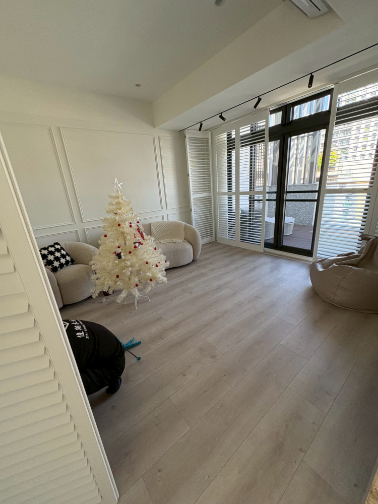 41048178 席琳娜 SABLE SELENA OAK