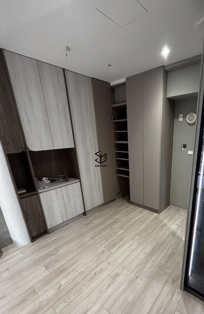 41103867-4MV 羅達橡木